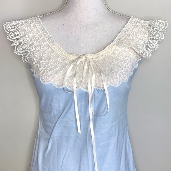 Victoria’s Secret Victorian Bridgerton Lace Tee - Picture 2 of 4